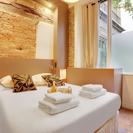 Apartment One-of-a-kind Spacious In Le Marais *